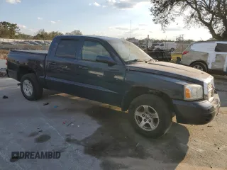 2007 Dodge Dakota SLT with VIN 1D7HE48K97S181024, listed as a Copart auction lot 44244355 with 110,016 mi miles and Salvage Title. Bid and sale history available at DreamBid. Image 4.