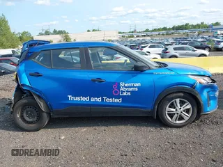 2023 Nissan Kicks S z VIN 3N1CP5BV9PL568018, wystawiony jako IAAI lot #42382781 z przebiegiem 83 069 mil mil oraz . Historia ofert i sprzedaży dostępna na DreamBid. Obrazek 13.