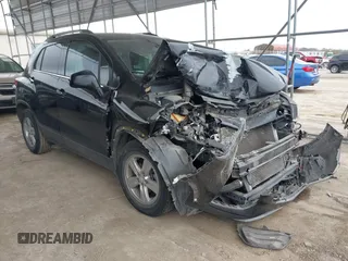 2019 Chevrolet Trax LT z VIN KL7CJLSB7KB954386, wystawiony jako IAAI lot #41702027 z przebiegiem 76 211 mil mil oraz . Historia ofert i sprzedaży dostępna na DreamBid. Obrazek 1.