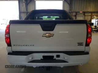 2008 Chevrolet Avalanche LTZ with VIN 3GNFK12308G169094, listed as a Copart auction lot 61630444 with 242,434 mi miles and Salvage Title. Bid and sale history available at carsss.com. Image 6.