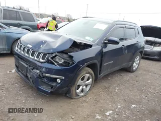 2018 Jeep Compass Latitude with VIN 3C4NJDBBXJT467634, listed as a IAAI auction lot 41305065 with 73,573 mi miles. Bid and sale history available at carsss.com. Image 17.