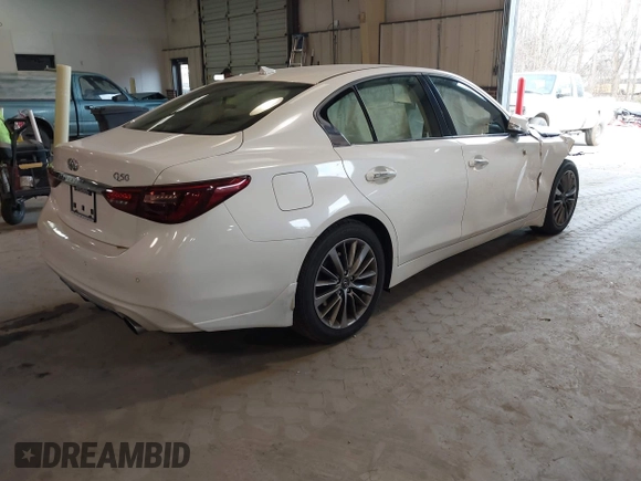 2021 Infiniti Q50 Luxe with VIN JN1EV7BP5MM706912, listed as a IAAI auction lot 41419631 with 40,233 mi miles and . Bid and sale history available at carsss.com. Image 4.