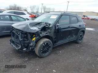 2022 Chevrolet TrailBlazer LT with VIN KL79MRSL0NB082375, listed as a IAAI auction lot 42124688 with 85,253 mi miles and . Bid and sale history available at DreamBid. Image 2.