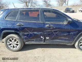 2014 Jeep Cherokee Sport with VIN 1C4PJMAB4EW214206, listed as a IAAI auction lot 41888256 with 139,077 mi miles. Bid and sale history available at carsss.com. Image 6.