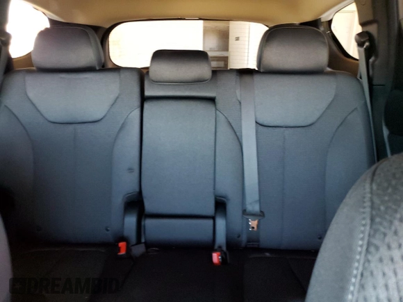 2023 Hyundai Santa Fe SE z VIN 5NMS14AJ6PH513543, wystawiony jako Copart lot #40357943 z przebiegiem 4 197 mil mil oraz Nie do naprawy • Non repairable. Historia ofert i sprzedaży dostępna na DreamBid. Obrazek 10.