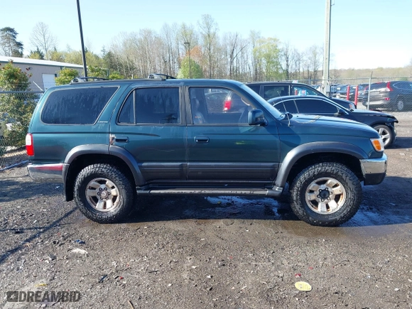1997 Toyota 4Runner Limited with VIN JT3HN87R9V0072754, listed as a IAAI auction lot 41912390 with 260,079 mi miles. Bid and sale history available at carsss.com. Image 13.