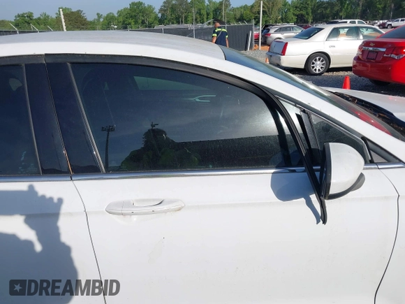 2019 Ford Fusion SE with VIN 3FA6P0LU6KR152166, listed as a IAAI auction lot 42086365 with 158,557 mi miles and . Bid and sale history available at DreamBid. Image 18.