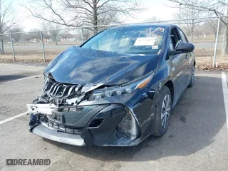 2022 Toyota Prius Prime LE with VIN JTDKAMFP8N3223152, listed as a IAAI auction lot 41723085 with NaN miles. Bid and sale history available at carsss.com. Image 17.