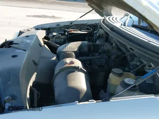 2004 Ford F-150 STX с VIN 1FTRF02W44KA08765, выставлен на аукционе IAAI как лот 43142893 с пробегом 135 104 миль миль и . История ставок и продаж доступна на DreamBid. Изображение 22.