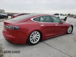 2019 Tesla Model S 75D z VIN 5YJSA1E29KF347384, wystawiony jako Copart lot #50622555 z przebiegiem Nie podano mil oraz Szkoda całkowita • Salvage title. Historia ofert i sprzedaży dostępna na DreamBid. Obrazek 3.