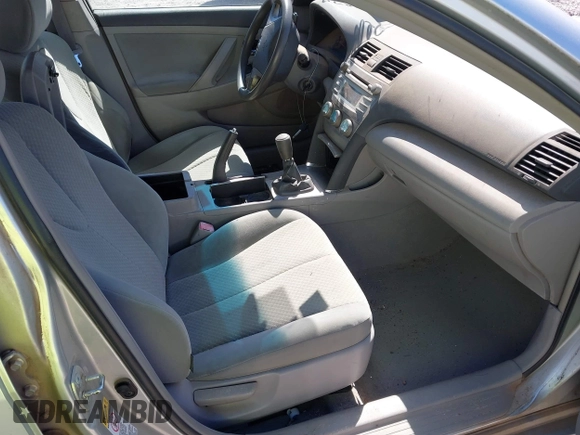 2007 Toyota Camry CE with VIN 4T1BE46K57U643632, listed as a IAAI auction lot 41851036 with 300,010 mi miles. Bid and sale history available at carsss.com. Image 5.