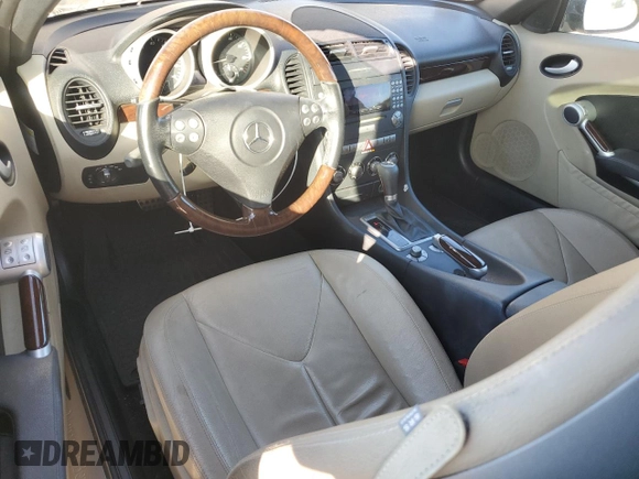 2007 Mercedes-Benz SLK-Class 3.0L with VIN WDBWK54F67F152564, listed as a Copart auction lot 41885365 with 136,566 mi miles and Salvage Title. Bid and sale history available at carsss.com. Image 8.