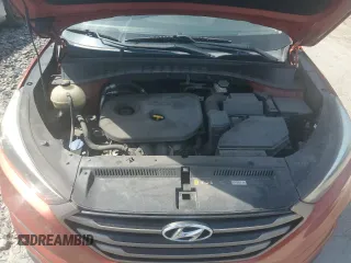 2016 Hyundai Tucson SE z VIN KM8J3CA41GU215612, wystawiony jako Copart lot #56111365 z przebiegiem 139 122 mil mil oraz Szkoda całkowita • Salvage title. Historia ofert i sprzedaży dostępna na DreamBid. Obrazek 12.