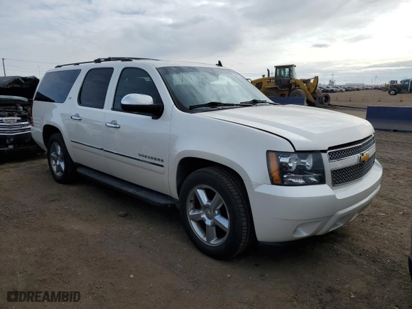 2014 Chevrolet Suburban LTZ with VIN 1GNSKKE72ER131431, listed as a Copart auction lot 41427205 with 170,059 mi miles and Clean Title. Bid and sale history available at carsss.com. Image 4.