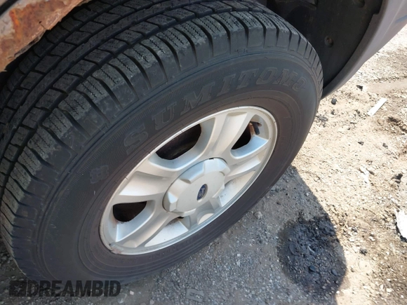 2004 Ford Escape XLT z VIN 1FMCU93134KB07995, wystawiony jako IAAI lot #42092979 z przebiegiem 166 074 mil mil oraz . Historia ofert i sprzedaży dostępna na DreamBid. Obrazek 12.