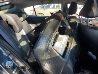 2012 Honda Insight EX z VIN JHMZE2H72CS006248, wystawiony jako Copart lot #73184844 z przebiegiem Nie podano mil oraz Szkoda całkowita • Salvage title. Historia ofert i sprzedaży dostępna na DreamBid. Obrazek 10.