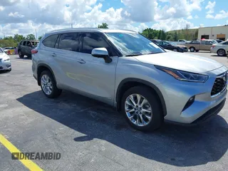 2023 Toyota Highlander Hybrid Limited with VIN 5TDXBRCH7PS133327, listed as a IAAI auction lot 42348430 with 49,474 mi miles and . Bid and sale history available at DreamBid. Image 1.