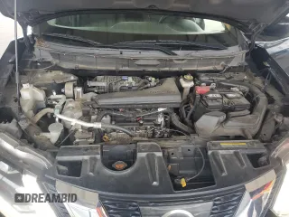 2017 Nissan Rogue S z VIN KNMAT2MT7HP613313, wystawiony jako Copart lot #58286785 z przebiegiem 162 829 mil mil oraz Szkoda całkowita • Salvage title. Historia ofert i sprzedaży dostępna na DreamBid. Obrazek 11.