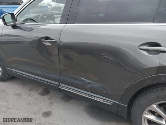 2016 Mazda CX-9 Signature with VIN JM3TCBEY9G0118547, listed as a IAAI auction lot 41500960 with 183,962 mi miles. Bid and sale history available at carsss.com. Image 6.