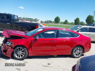 2020 Ford Fusion SE с VIN 3FA6P0HD9LR252627, выставлен на аукционе IAAI как лот 42316272 с пробегом 51 238 миль миль и . История ставок и продаж доступна на DreamBid. Изображение 13.