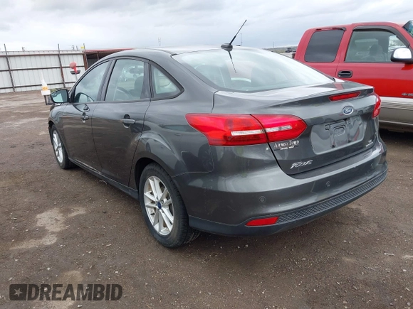 2016 Ford Focus SE with VIN 1FADP3F21GL324547, listed as a IAAI auction lot 41860377 with 39,410 mi miles. Bid and sale history available at carsss.com. Image 3.