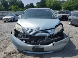 2015 Toyota Sienna LE AAS with VIN 5TDKK3DC9FS609084, listed as a Copart auction lot 57055295 with 247,531 mi miles and Salvage title. Bid and sale history available at DreamBid. Image 5.