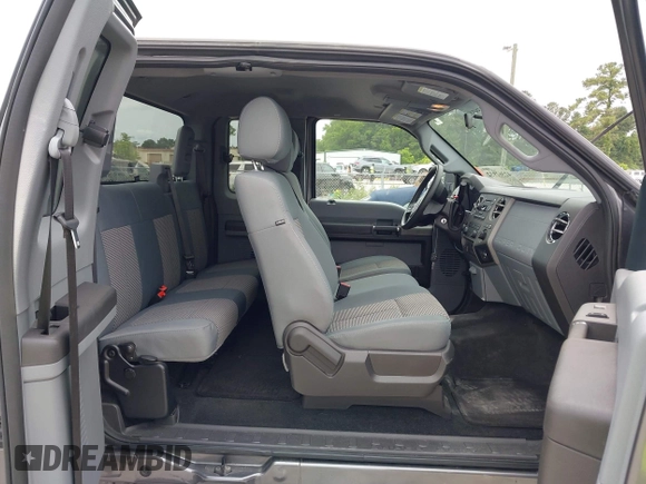2012 Ford F-250 XL with VIN 1FT7X2B65CEA95749, listed as a IAAI auction lot 42362932 with 83,296 mi miles and . Bid and sale history available at DreamBid. Image 8.