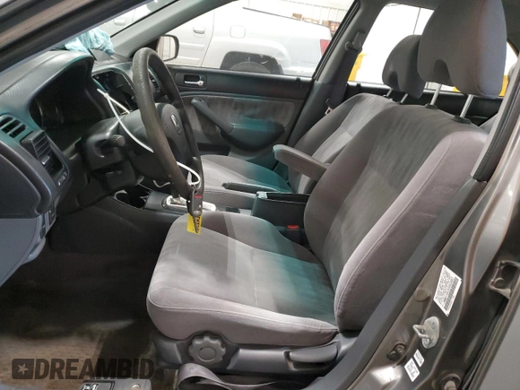 2005 Honda Civic LX z VIN JHMES16535S003882, wystawiony jako Copart lot #55854725 z przebiegiem 245 588 mil mil oraz Nie do naprawy • Non repairable. Historia ofert i sprzedaży dostępna na DreamBid. Obrazek 7.