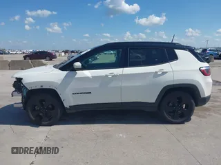 2018 Jeep Compass Latitude with VIN 3C4NJCBB4JT487596, listed as a IAAI auction lot 42073962 with 110,153 mi miles and . Bid and sale history available at DreamBid. Image 15.