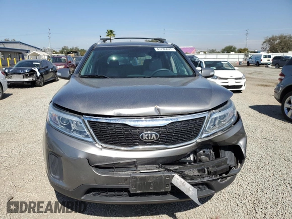 2014 Kia Sorento LX with VIN 5XYKT4A74EG539743, listed as a Copart auction lot 47285675 with 105,956 mi miles and Salvage Title. Bid and sale history available at carsss.com. Image 5.