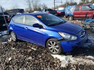 2012 Hyundai Accent SE with VIN KMHCU5AEXCU025845, listed as a Copart auction lot 86557364 with 117,262 mi miles and Salvage Title. Bid and sale history available at carsss.com. Image 4.