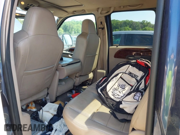 2004 Ford F-350 XL with VIN 1FTSW31P54EB33365, listed as a IAAI auction lot 42548818 with 141,437 mi miles and . Bid and sale history available at DreamBid. Image 8.