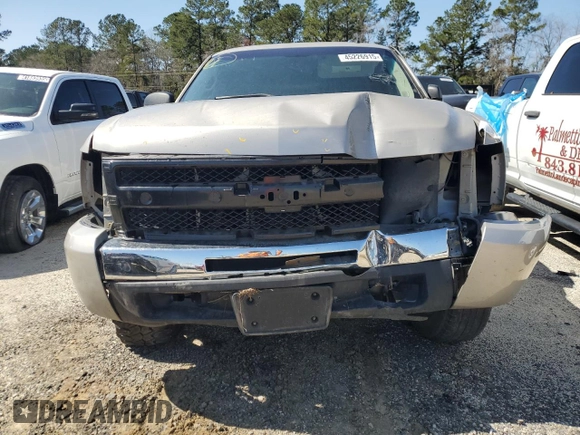 2009 Chevrolet Silverado 1500 LT with VIN 1GCEK29009Z267386, listed as a Copart auction lot 45226915 with 124,588 mi miles and Salvage Title. Bid and sale history available at carsss.com. Image 5.