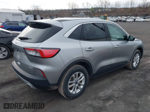 2022 Ford Escape SE with VIN 1FMCU9G69NUB81675, listed as a IAAI auction lot 41950508 with 49,841 mi miles. Bid and sale history available at carsss.com. Image 4.