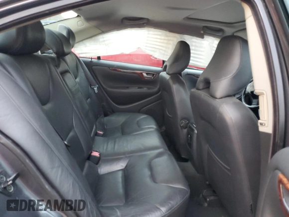 2005 Volvo S60 with VIN YV1RH592452443680, listed as a Copart auction lot 84014284 with 190,370 mi miles and Salvage Title. Bid and sale history available at carsss.com. Image 11.