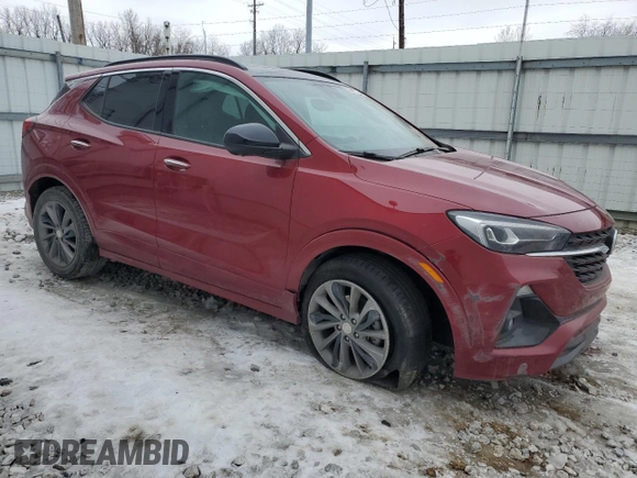 2021 Buick Encore GX Essence z VIN KL4MMGSL0MB037639, wystawiony jako Copart lot #41734685 z przebiegiem 36 789 mil mil oraz Czysty tytuł • Clean title. Historia ofert i sprzedaży dostępna na DreamBid. Obrazek 4.