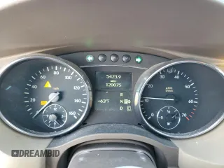 2006 Mercedes-Benz R 5.0L with VIN 4JGCB75E66A003357, listed as a Copart auction lot 52444825 with 120,075 mi miles and Salvage Title. Bid and sale history available at DreamBid. Image 9.