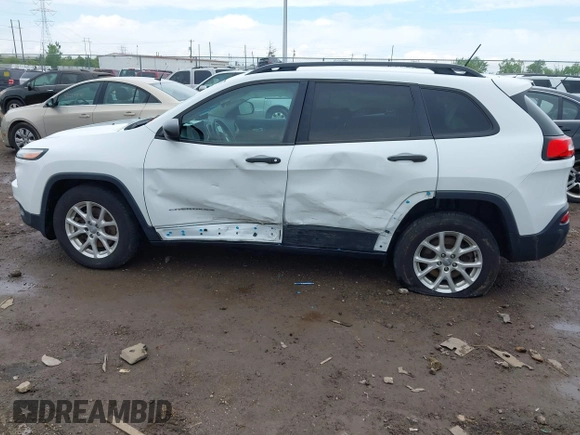 2016 Jeep Cherokee Sport z VIN 1C4PJMAS5GW268097, wystawiony jako IAAI lot #42211745 z przebiegiem 101 496 mil mil oraz . Historia ofert i sprzedaży dostępna na DreamBid. Obrazek 14.