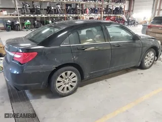 2014 Chrysler 200 LX with VIN 1C3CCBAB8EN205774, listed as a IAAI auction lot 40958847 with 156,077 mi miles. Bid and sale history available at carsss.com. Image 4.