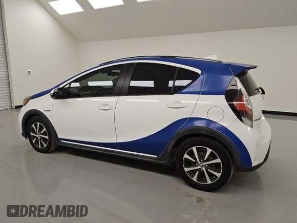 2018 Toyota Prius One z VIN JTDKDTB3XJ1599863, wystawiony jako Copart lot #53509845 z przebiegiem 89 227 mil mil oraz Czysty tytuł • Clean title. Historia ofert i sprzedaży dostępna na DreamBid. Obrazek 2.