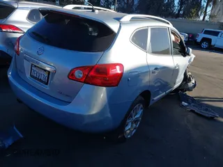 2011 Nissan Rogue S z VIN JN8AS5MVXBW277678, wystawiony jako IAAI lot #41274792 z przebiegiem 145 560 mil mil oraz . Historia ofert i sprzedaży dostępna na DreamBid. Obrazek 4.