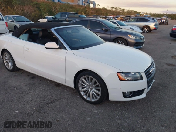 2012 Audi A5 2.0T Premium Plus with VIN WAUJFAFH7CN007652, listed as a IAAI auction lot 40848527 with 9,831 mi miles. Bid and sale history available at carsss.com. Image 1.
