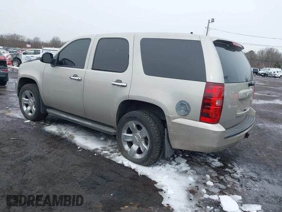 2009 Chevrolet Tahoe Special Service Vehicle with VIN 1GNFK03079R261304, listed as a IAAI auction lot 41555607 with 182,880 mi miles. Bid and sale history available at carsss.com. Image 3.