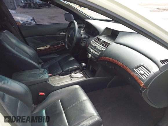 2011 Honda Accord Crosstour EX-L with VIN 5J6TF1H57BL003958, listed as a IAAI auction lot 41980488 with 177,946 mi miles. Bid and sale history available at carsss.com. Image 5.
