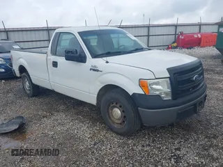 2013 Ford F-150 XL z VIN 1FTMF1CMXDKG28081, wystawiony jako IAAI lot #42404005 z przebiegiem 287 414 mil mil oraz . Historia ofert i sprzedaży dostępna na DreamBid. Obrazek 1.