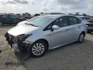 2015 Toyota Prius Advanced z VIN JTDKN3DPXF3073614, wystawiony jako Copart lot #51087115 z przebiegiem 128 135 mil mil oraz Szkoda całkowita • Salvage title. Historia ofert i sprzedaży dostępna na DreamBid. Obrazek 1.