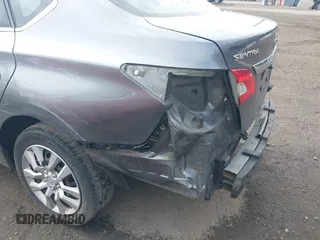 2015 Nissan Sentra SV z VIN 3N1AB7AP2FY326810, wystawiony jako IAAI lot #42235939 z przebiegiem 86 105 mil mil oraz . Historia ofert i sprzedaży dostępna na DreamBid. Obrazek 6.