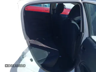 2020 Mitsubishi Mirage ES z VIN ML32A3HJ7LH006147, wystawiony jako IAAI lot #41842856 z przebiegiem 71 179 mil mil oraz . Historia ofert i sprzedaży dostępna na DreamBid. Obrazek 8.