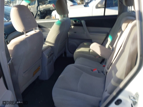 2013 Toyota Highlander with VIN 5TDZK3EH7DS127199, listed as a IAAI auction lot 41659716 with 169,873 mi miles. Bid and sale history available at carsss.com. Image 8.