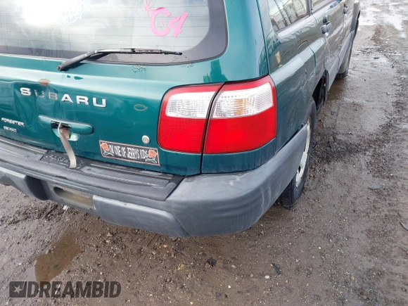 2001 Subaru Forester L with VIN JF1SF63501G733293, listed as a IAAI auction lot 41922722 with 333,291 mi miles. Bid and sale history available at carsss.com. Image 15.